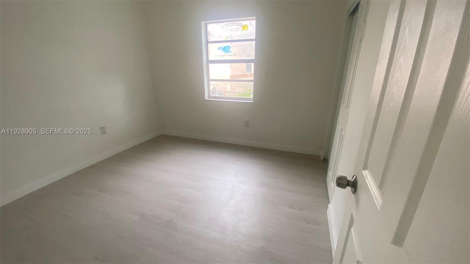 NORTH HOLLYWOOD - Residential