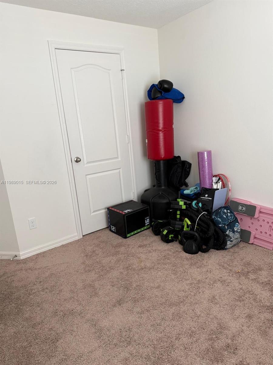 PORT ST LUCIE SECTION 19 - Residential Lease