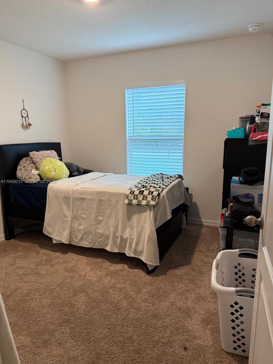 PORT ST LUCIE SECTION 19 - Residential Lease