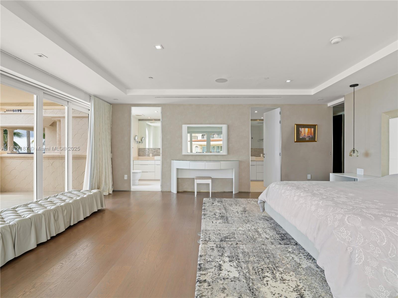 OCEANSIDE AT FISHER ISLAN - Residential