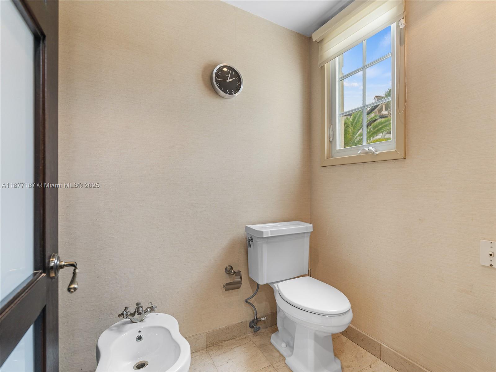 OCEANSIDE AT FISHER ISLAN - Residential