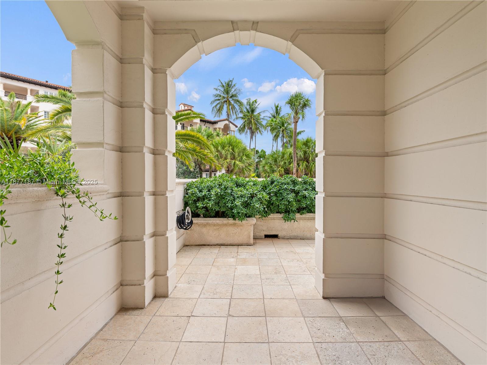 OCEANSIDE AT FISHER ISLAN - Residential