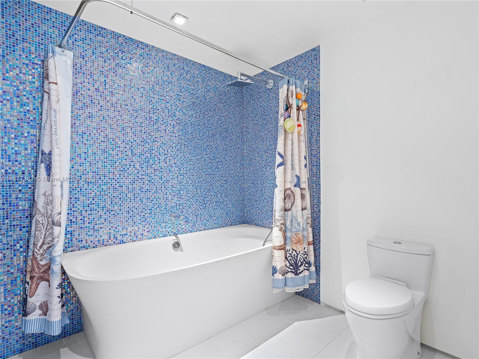 OCEANSIDE AT FISHER ISLAN - Residential