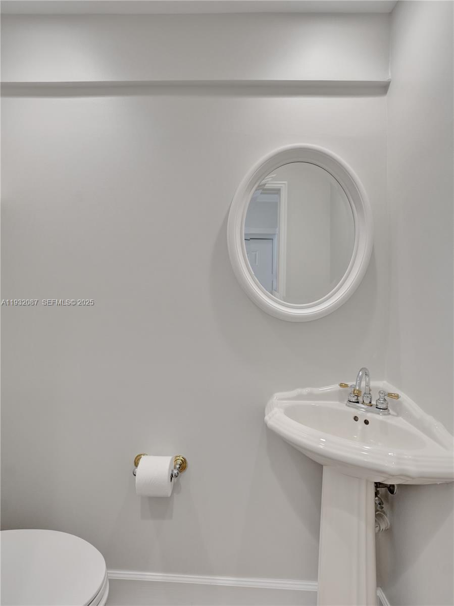 SOUTH NEW RIVER ISLES SEC - Residential