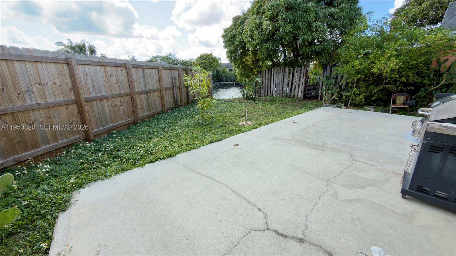 SUNSET SHORES - Residential