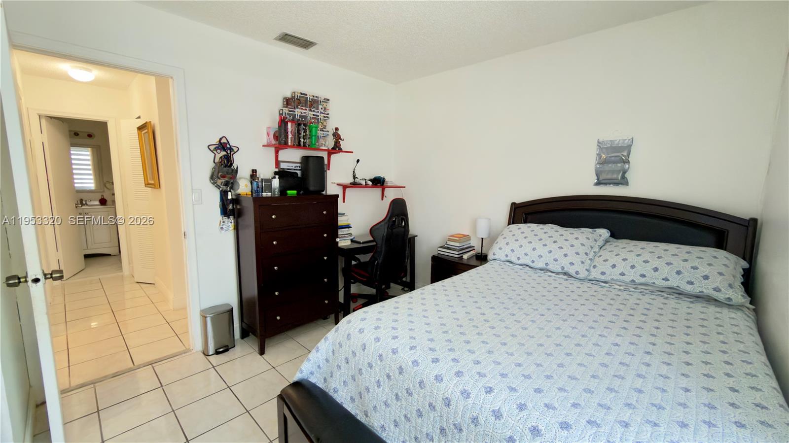 SUNSET SHORES - Residential