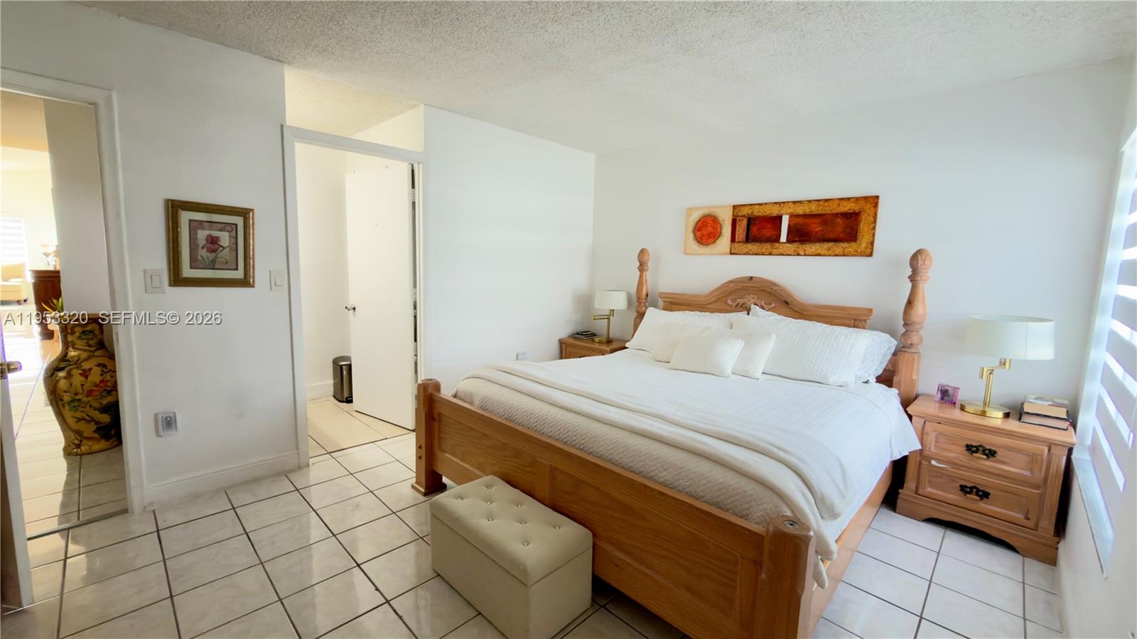 SUNSET SHORES - Residential