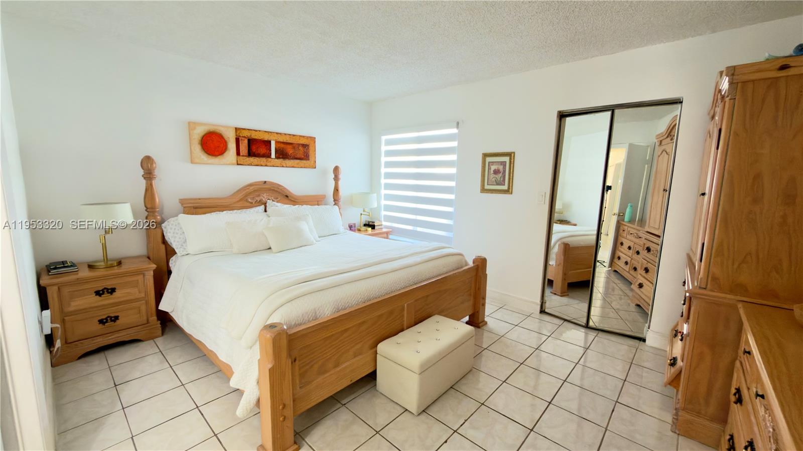 SUNSET SHORES - Residential