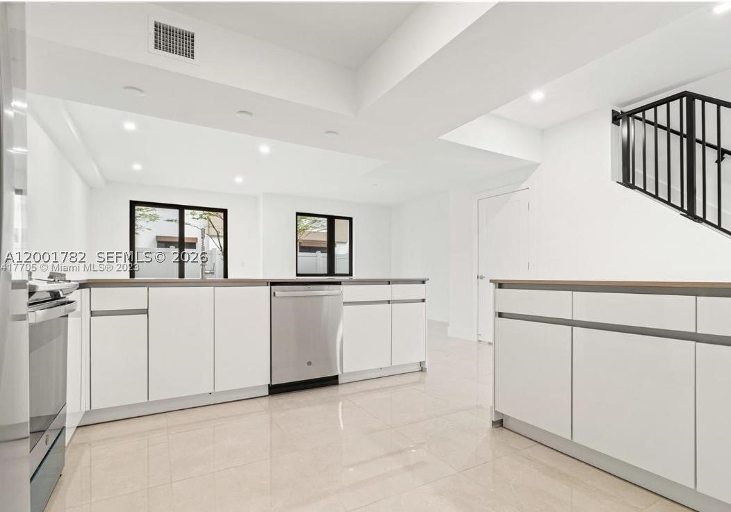 4130 N Oak Pl 4130