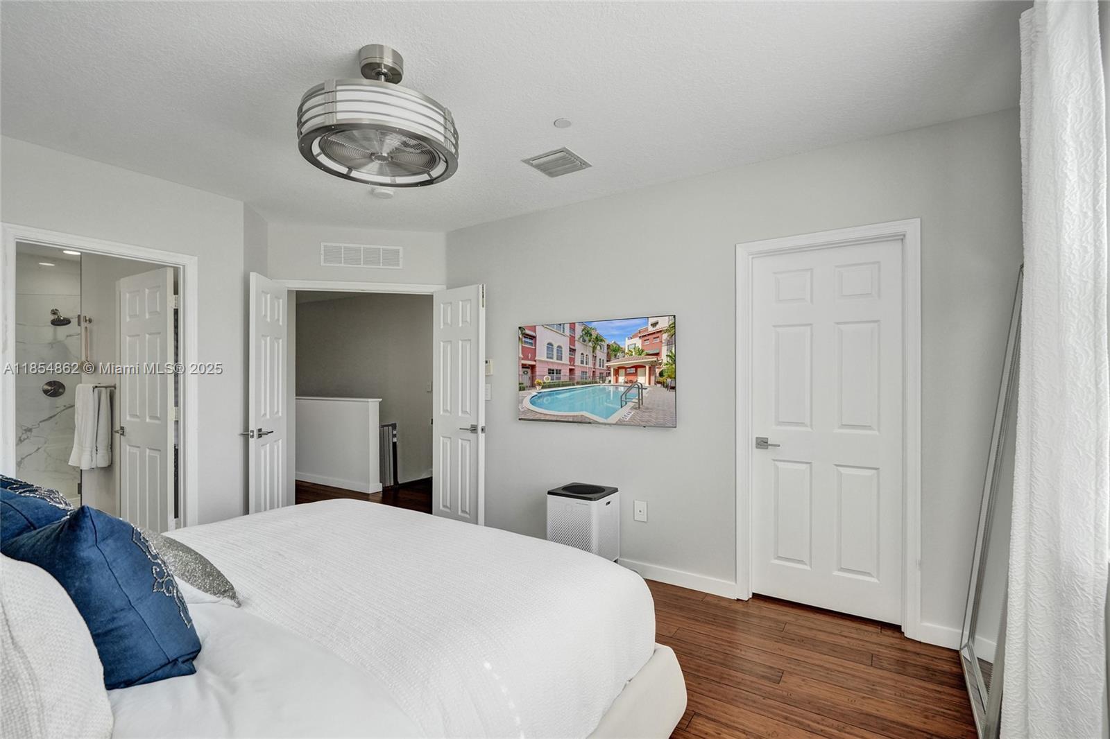 VILLA MEDICI CONDO - Residential