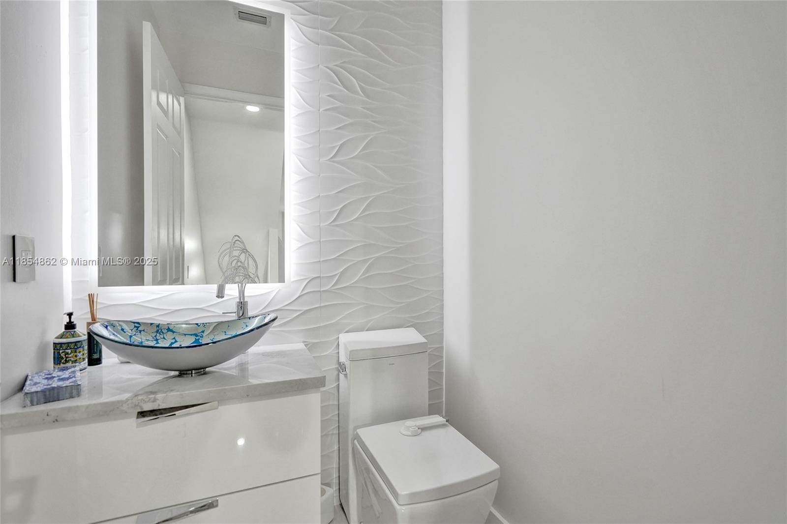 VILLA MEDICI CONDO - Residential