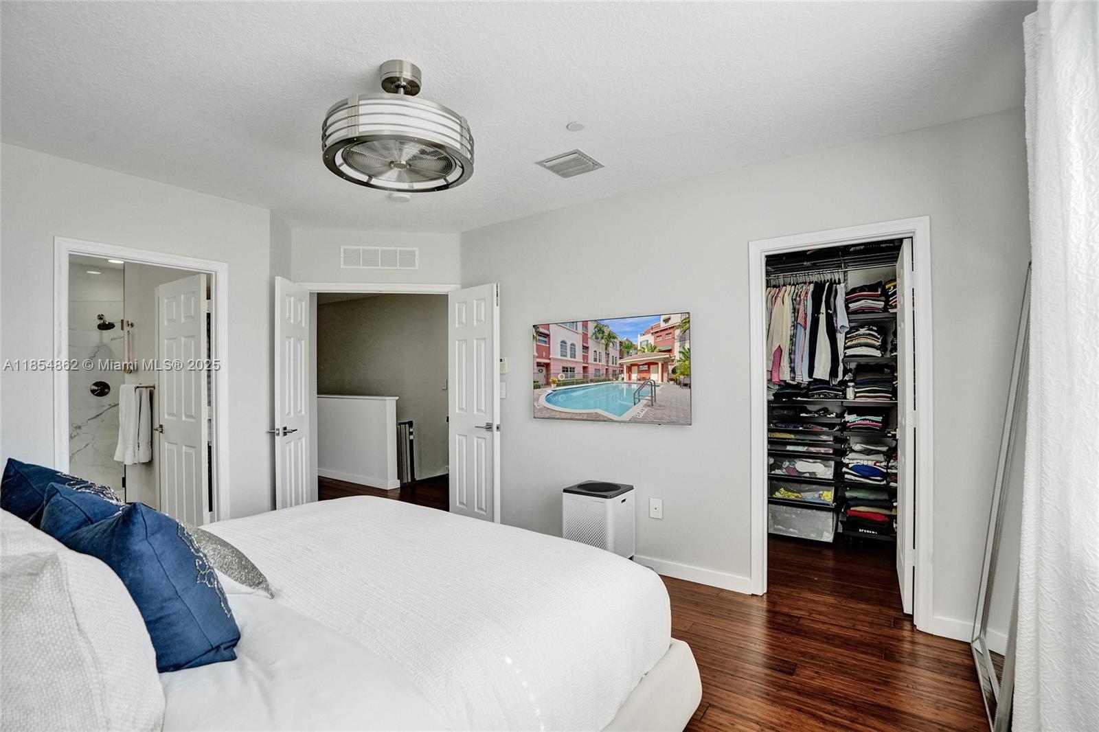 VILLA MEDICI CONDO - Residential