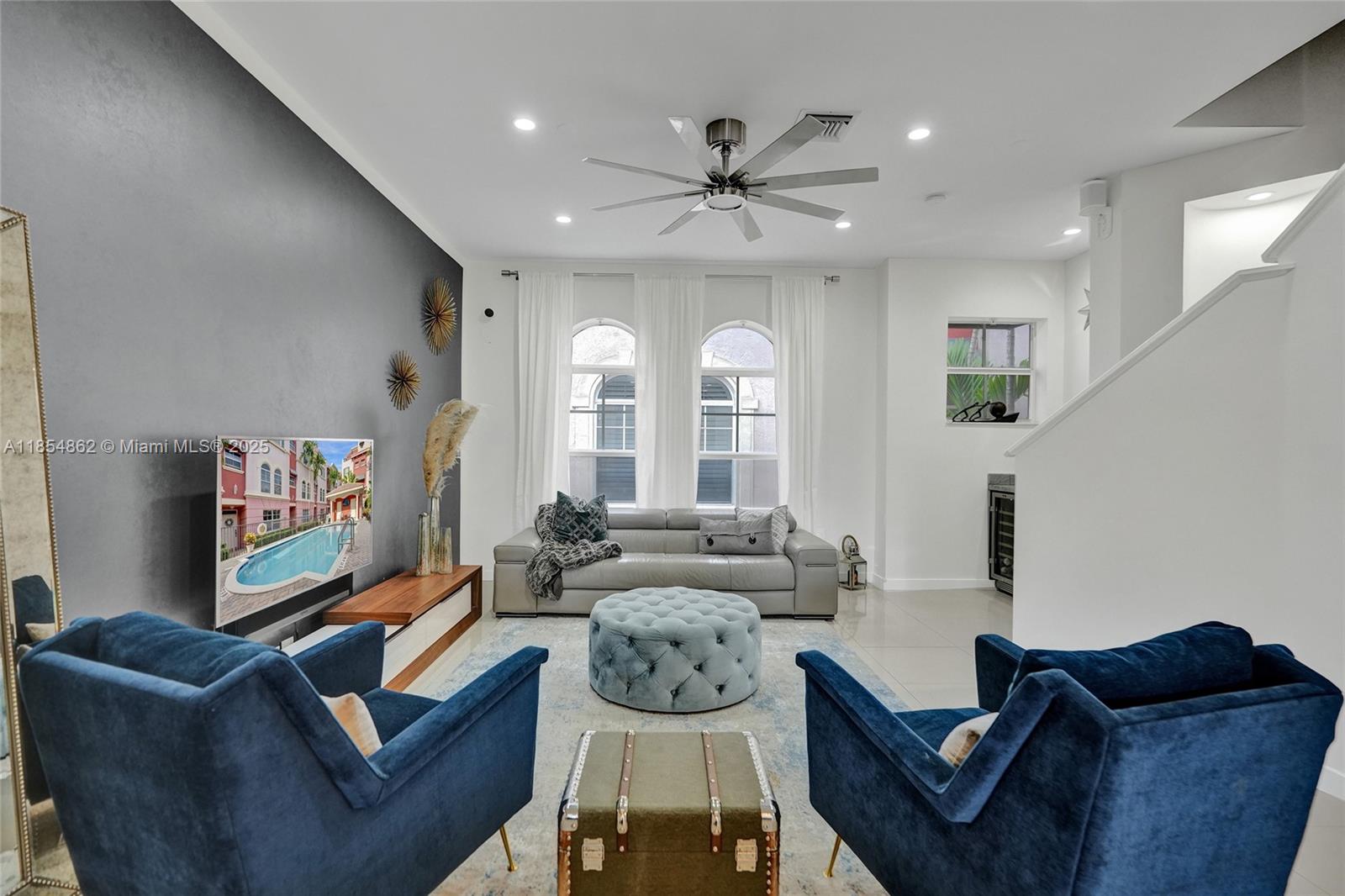 VILLA MEDICI CONDO - Residential