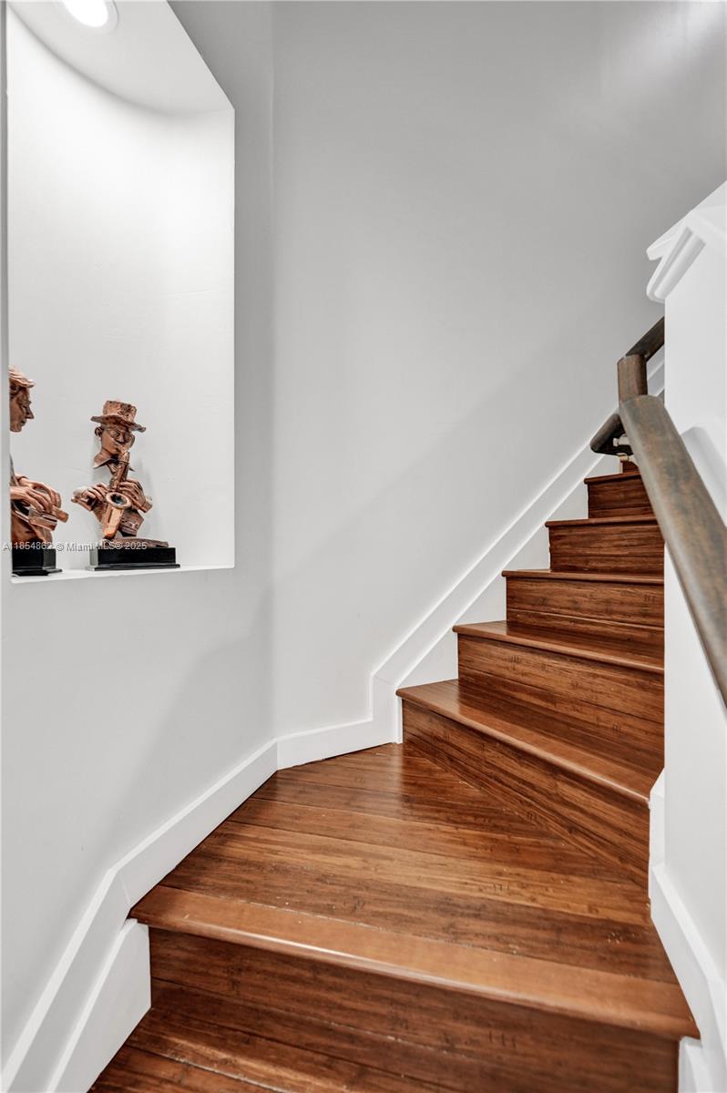 VILLA MEDICI CONDO - Residential