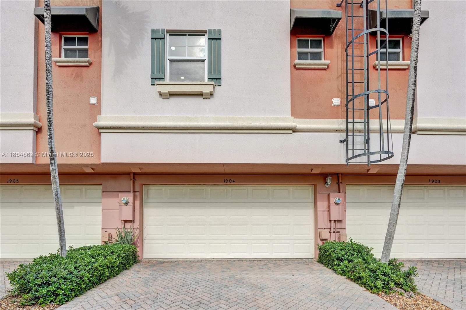 VILLA MEDICI CONDO - Residential