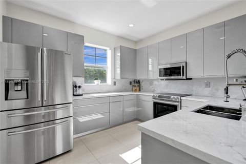 Photo of 1033 NE 17th Way #1904, Fort Lauderdale, FL 33304 (MLS # A11854862)