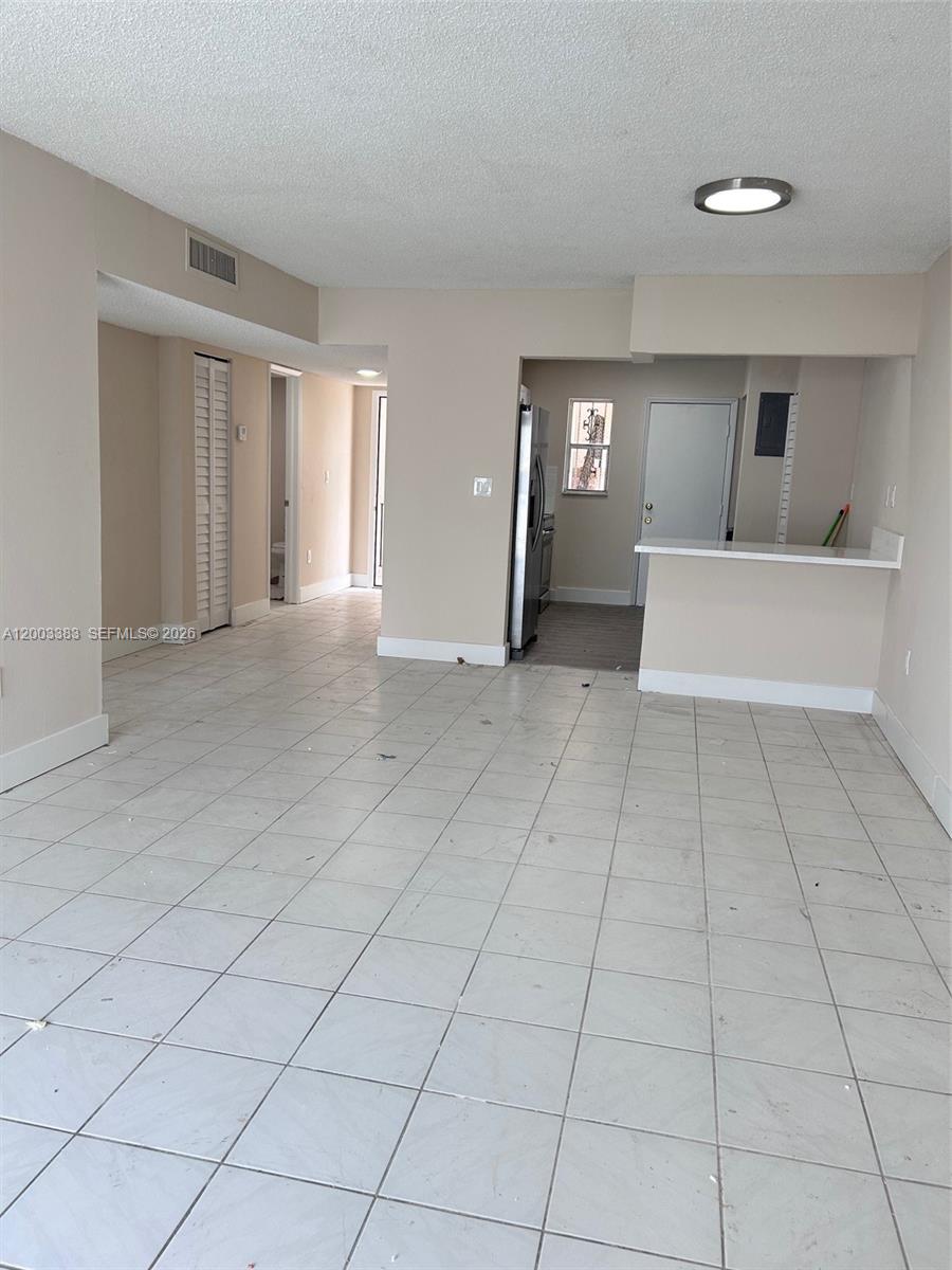 WESTLAND-EDEN CONDO I - Residential Lease