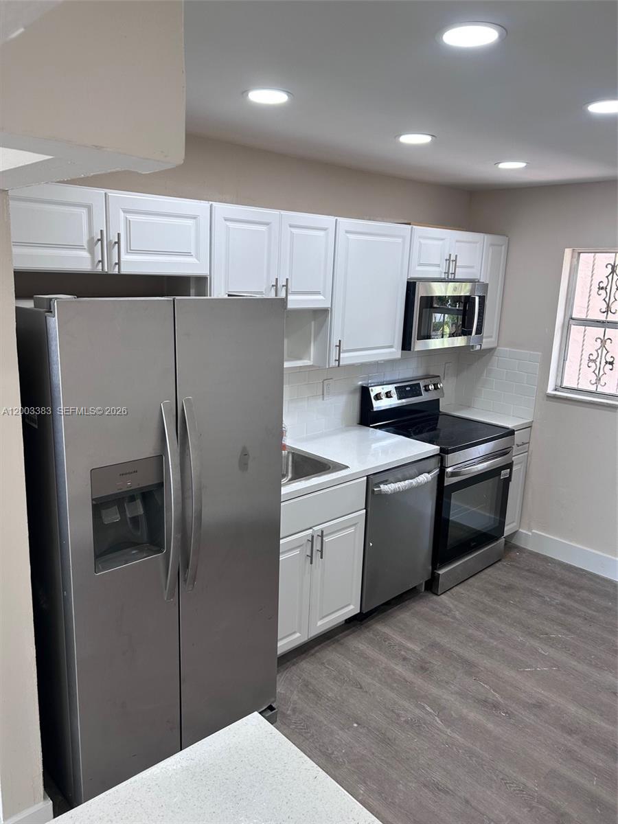 WESTLAND-EDEN CONDO I - Residential Lease