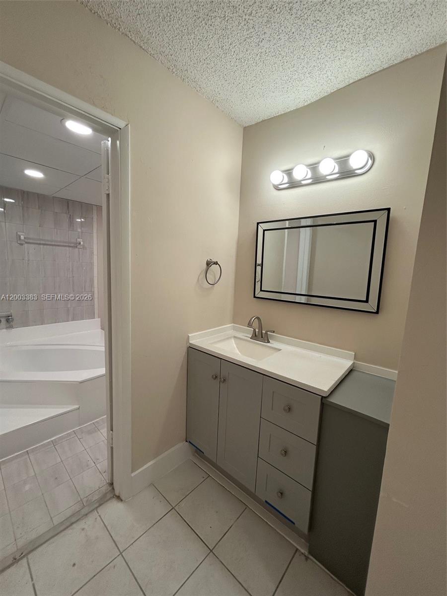 WESTLAND-EDEN CONDO I - Residential Lease