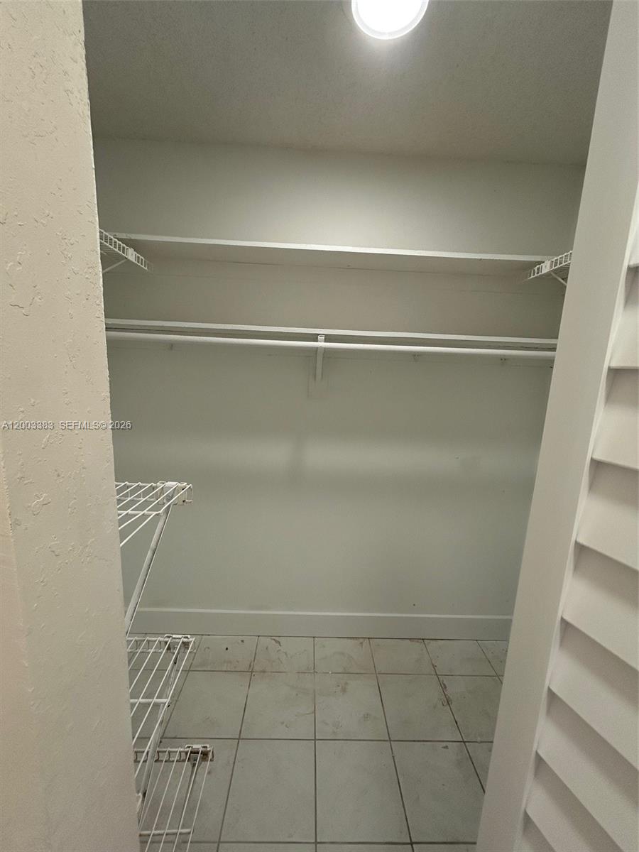 WESTLAND-EDEN CONDO I - Residential Lease