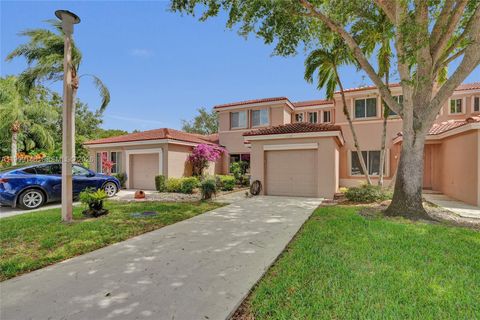 Photo of 11155 SW 17th Mnr, Davie, FL 33324 (MLS # A11999146)