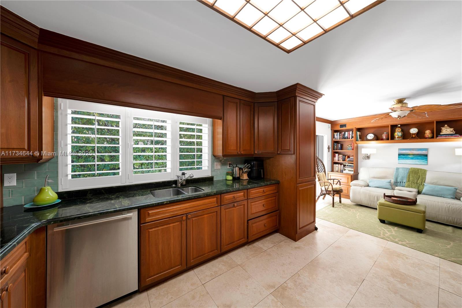 BISCAYNE KEY ESTATES - Residential