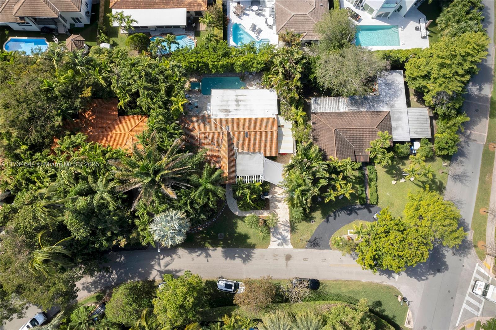 BISCAYNE KEY ESTATES - Residential