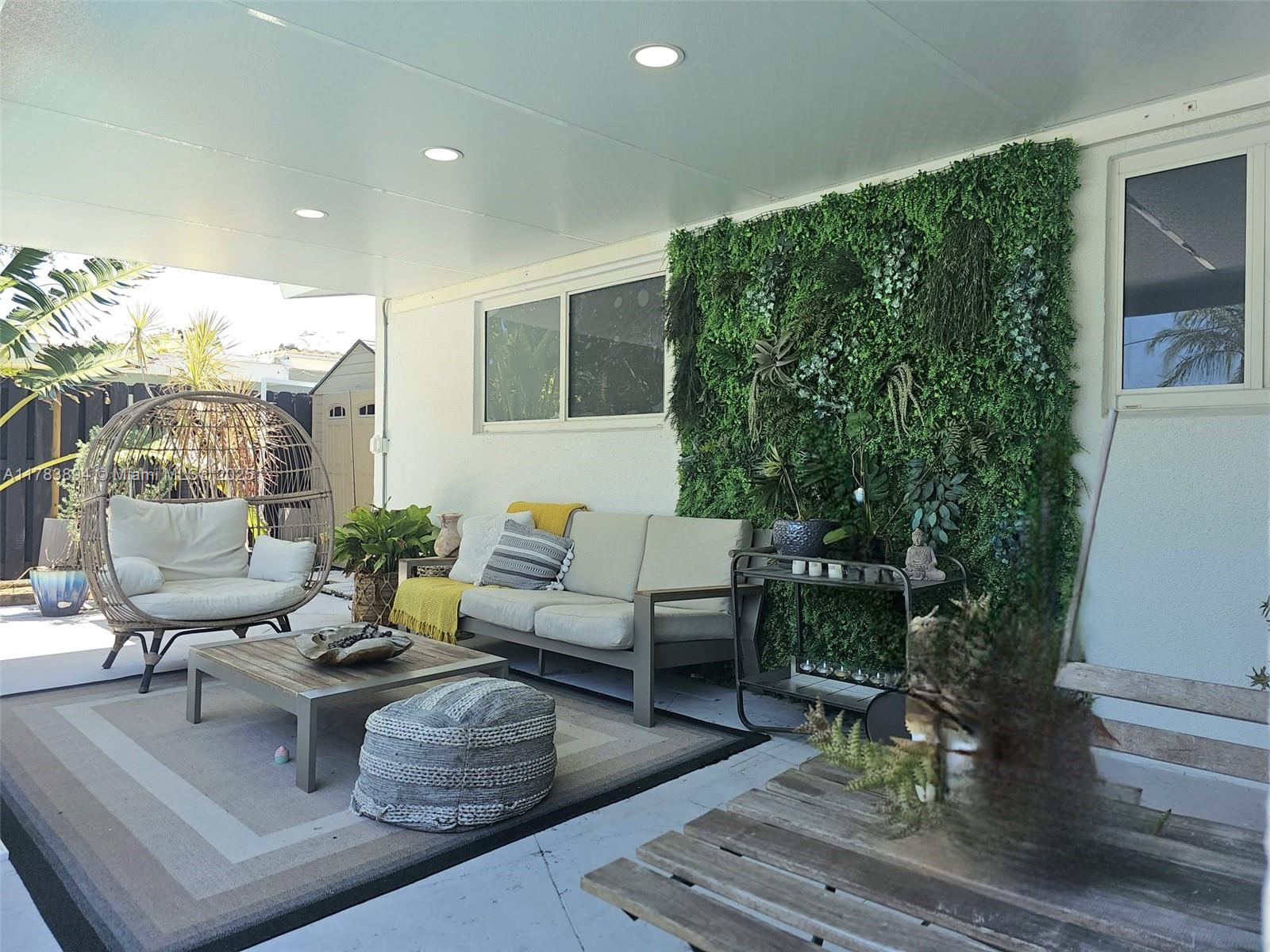 CORAL WOODS - Residential