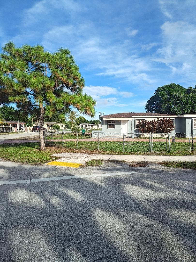 12325 NW 19th Ave HOME