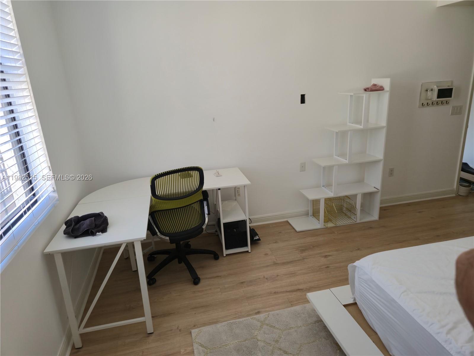 PUERTA DE PALMAS CONDO - Residential Lease