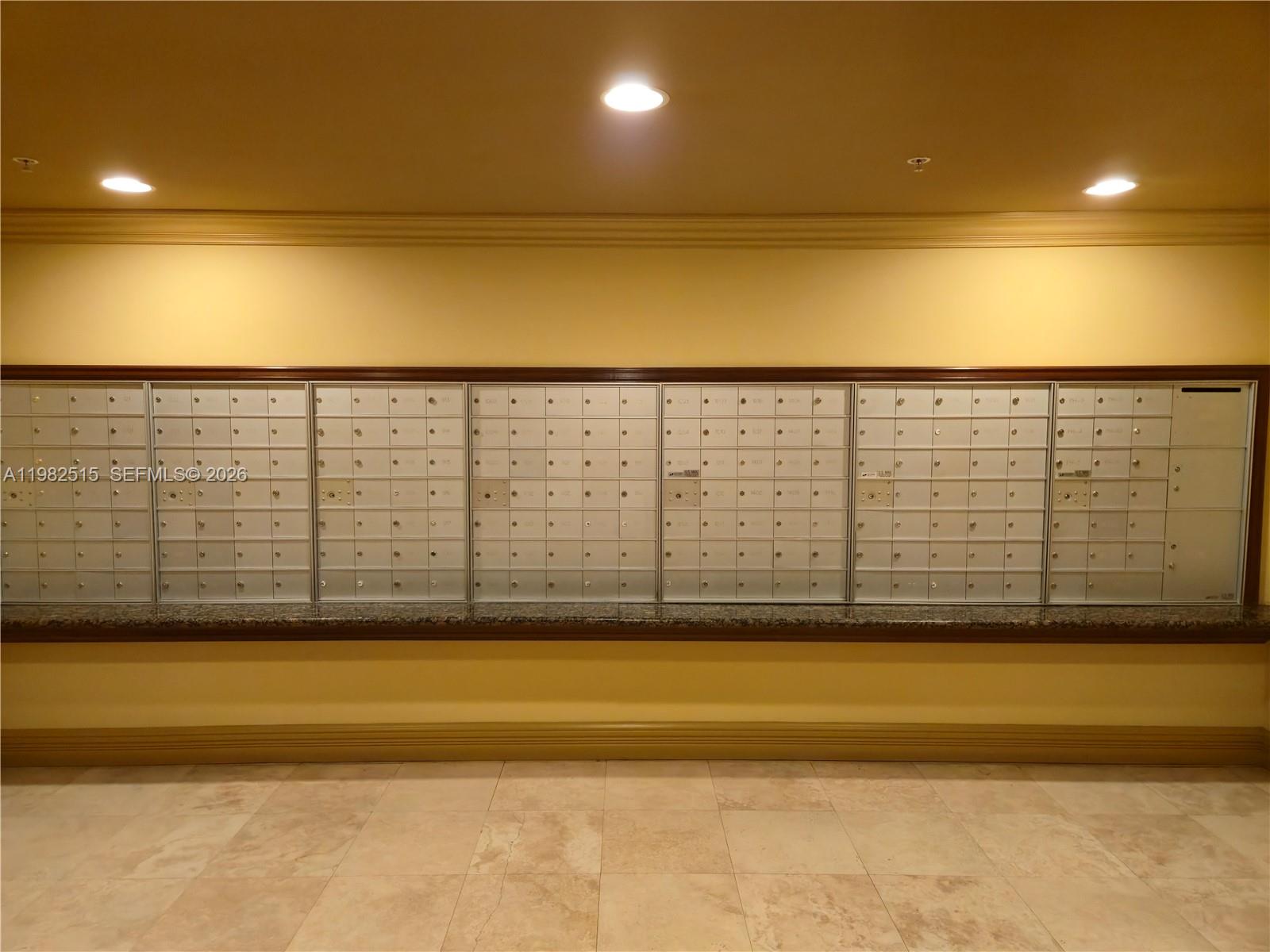 PUERTA DE PALMAS CONDO - Residential Lease