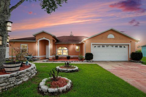 Photo of 5114 Sage Way, Kissimmee, FL 34758 (MLS # A11984817)