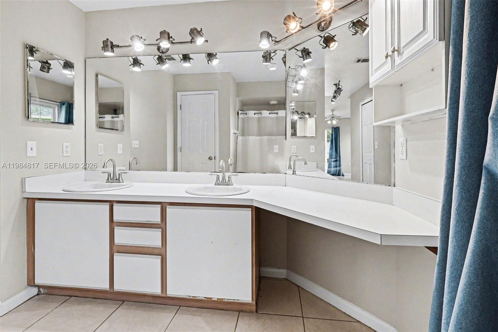 Laurel Run - Residential