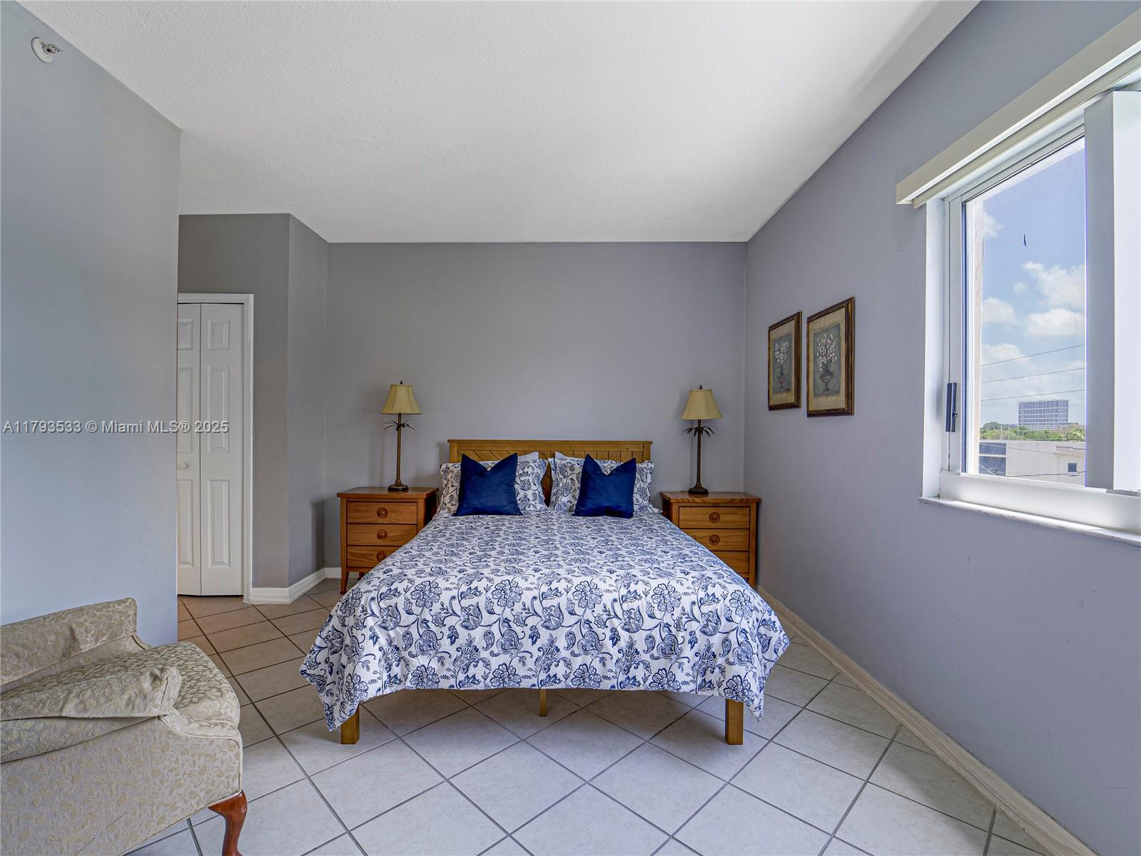 CORAL PLAZA OF MIAMI COND - Residential