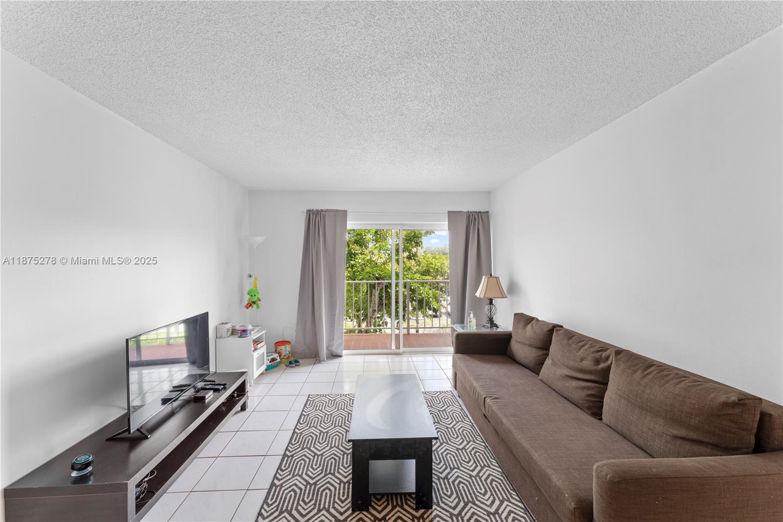 KINGS CREEK SO CONDO - Residential