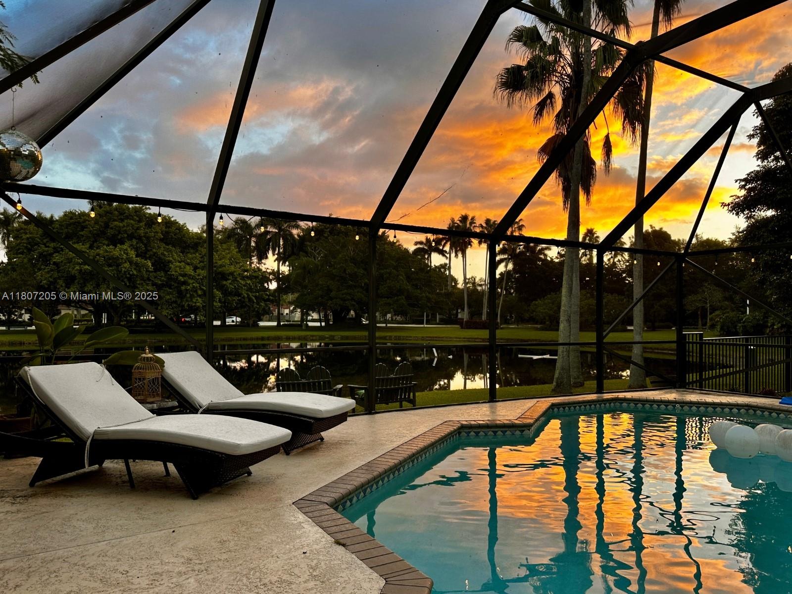 1589 Eastlake Way, Weston, Broward County, Florida - 4 Bedrooms  
3 Bathrooms - 