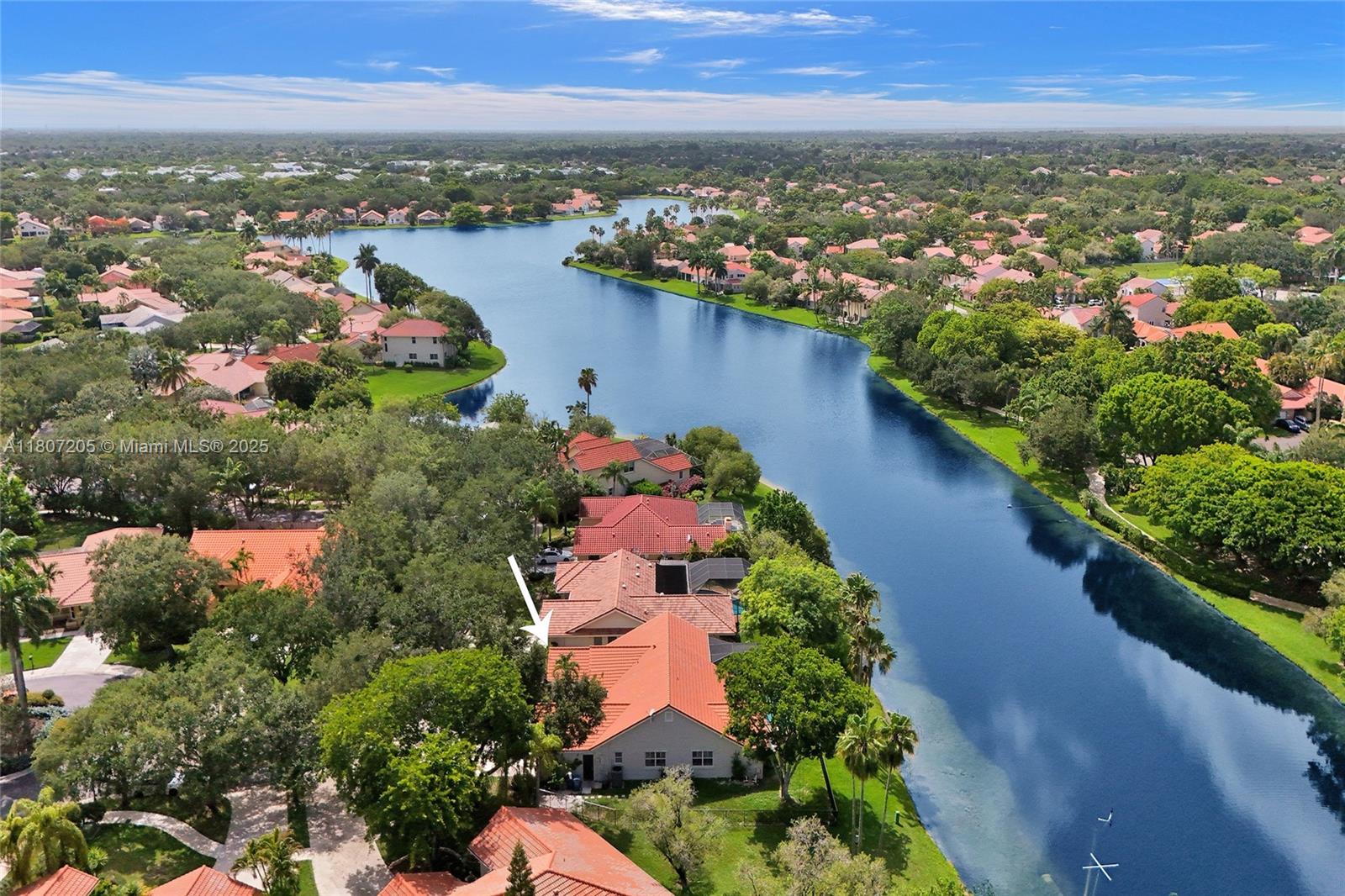 COUNTRY ISLES EXECUTIVE - Residential
