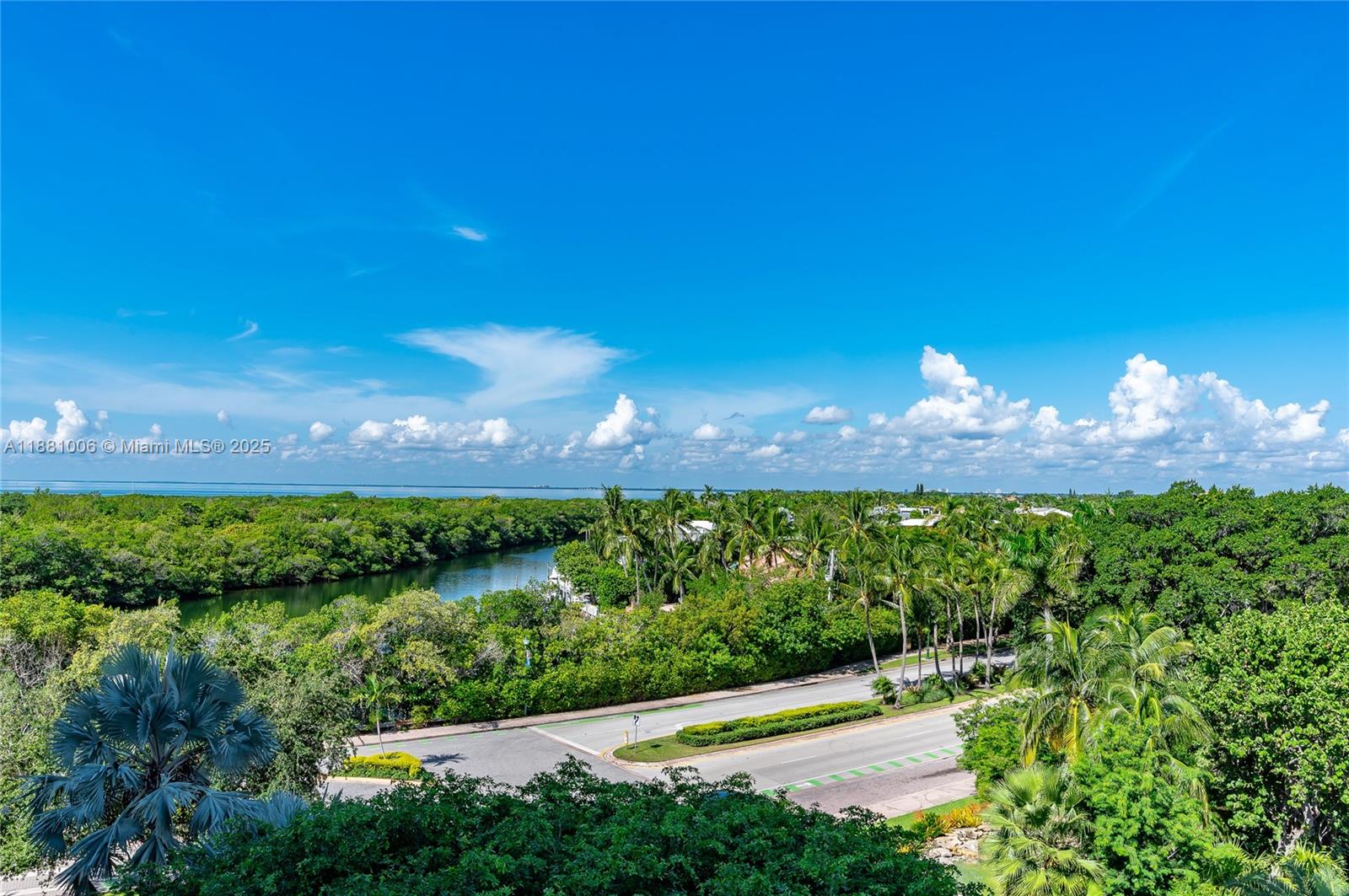 TOWERS OF KEY BISCAYNE CO - Residential