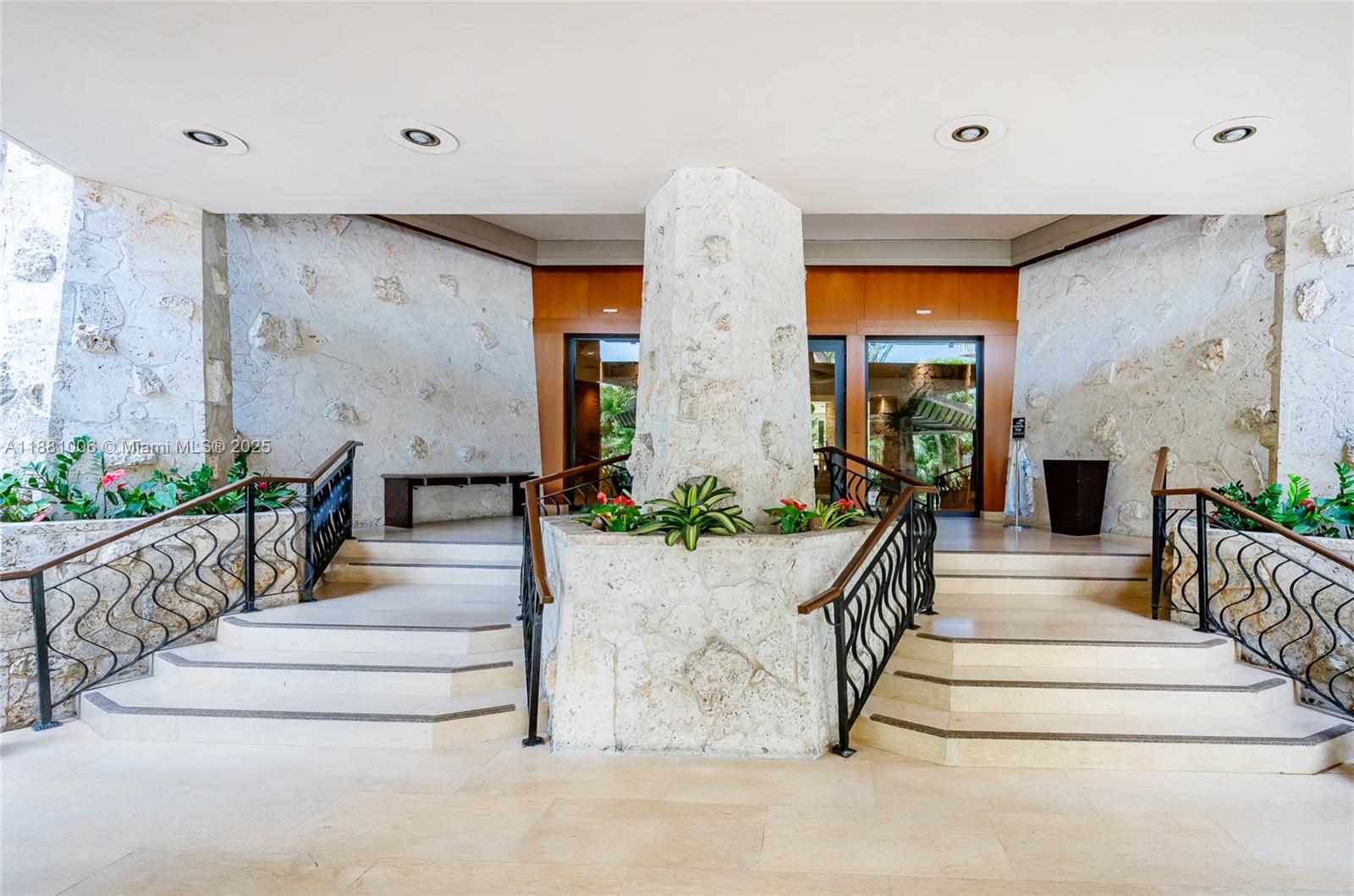TOWERS OF KEY BISCAYNE CO - Residential