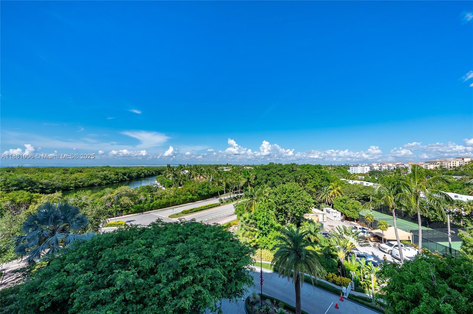 TOWERS OF KEY BISCAYNE CO - Residential