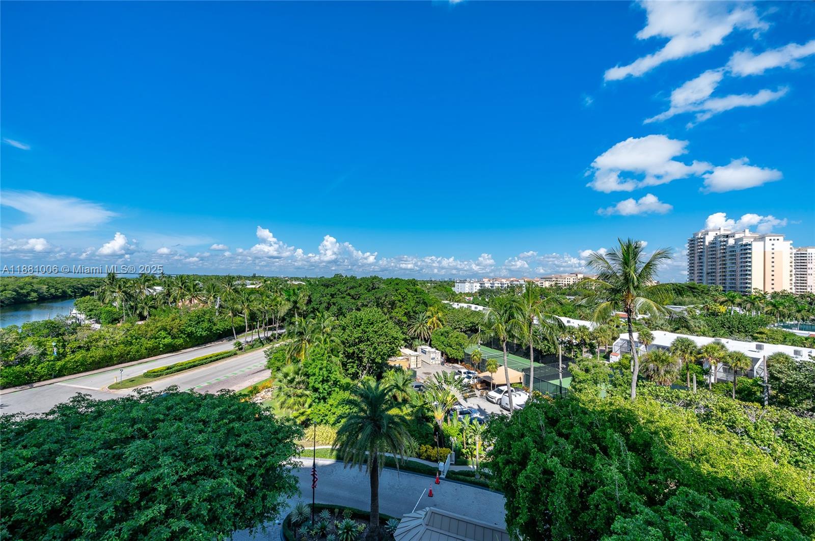 TOWERS OF KEY BISCAYNE CO - Residential