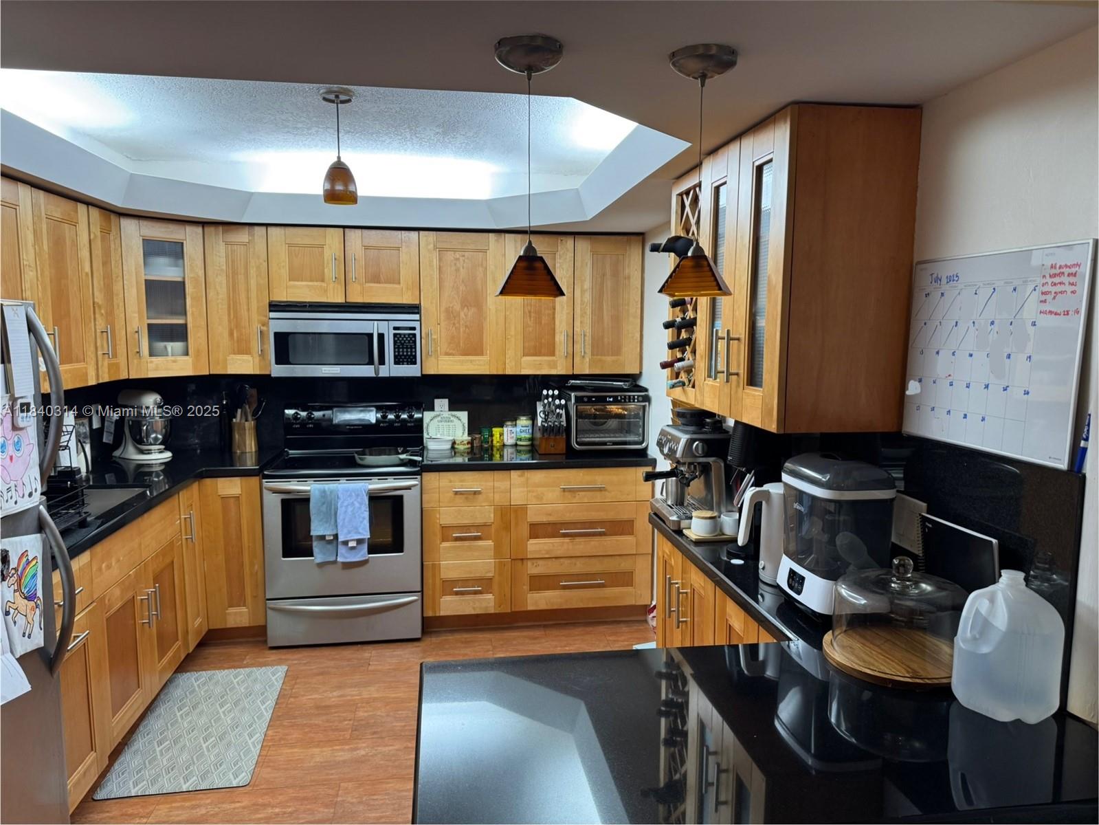 Location very well maintained and quiet community , this spacious 2/1 unit is ready to move in. Remodeled kitchen with Stainless steel appliances , granite counter top, new ac unit, remodeled bathroom. Close to highways, shopping, dinning, pharmacies , hospitals and houses of worship. 2 Parking Space
HOA APPLICATION ATTACHED
24HR notice for showing