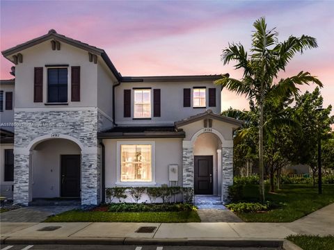 14786 SW 181st Ter Miami FL 33187