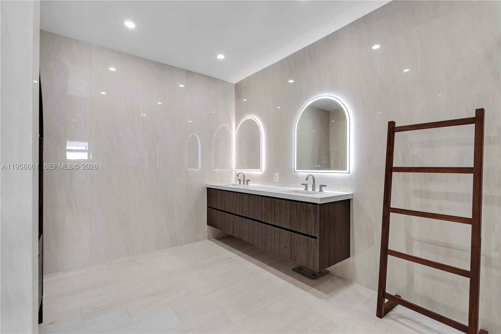 W D L D SUB - Residential