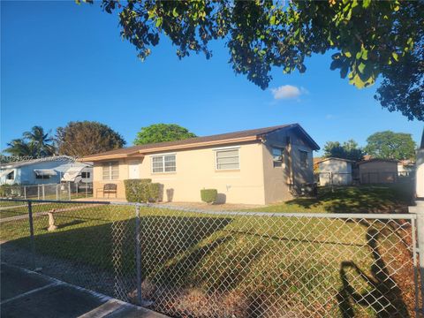 Photo of 19721 SW 114th Pl, Miami, FL 33157 (MLS # A11991202)