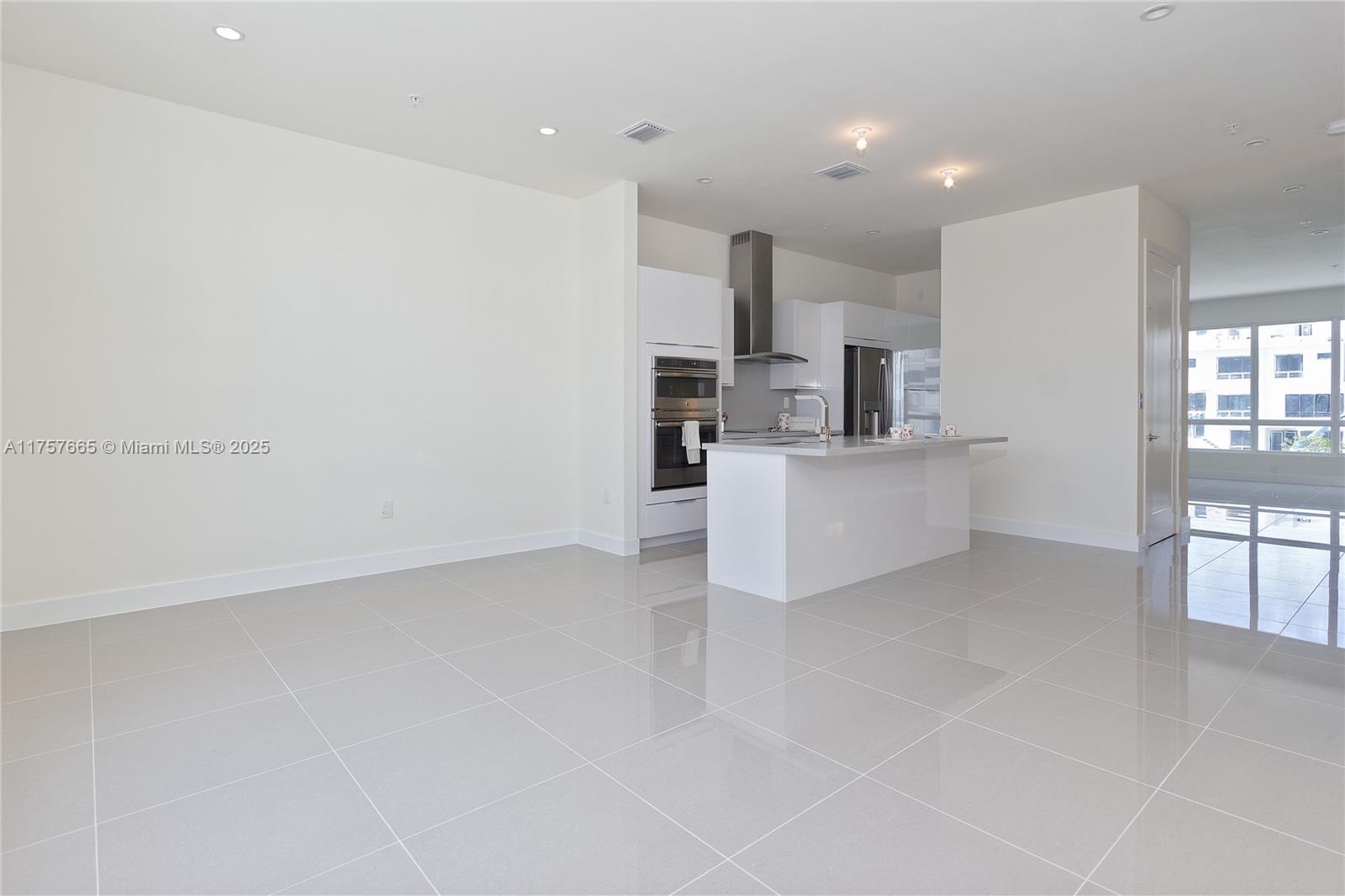 LANDMARK AT DORAL - Residential