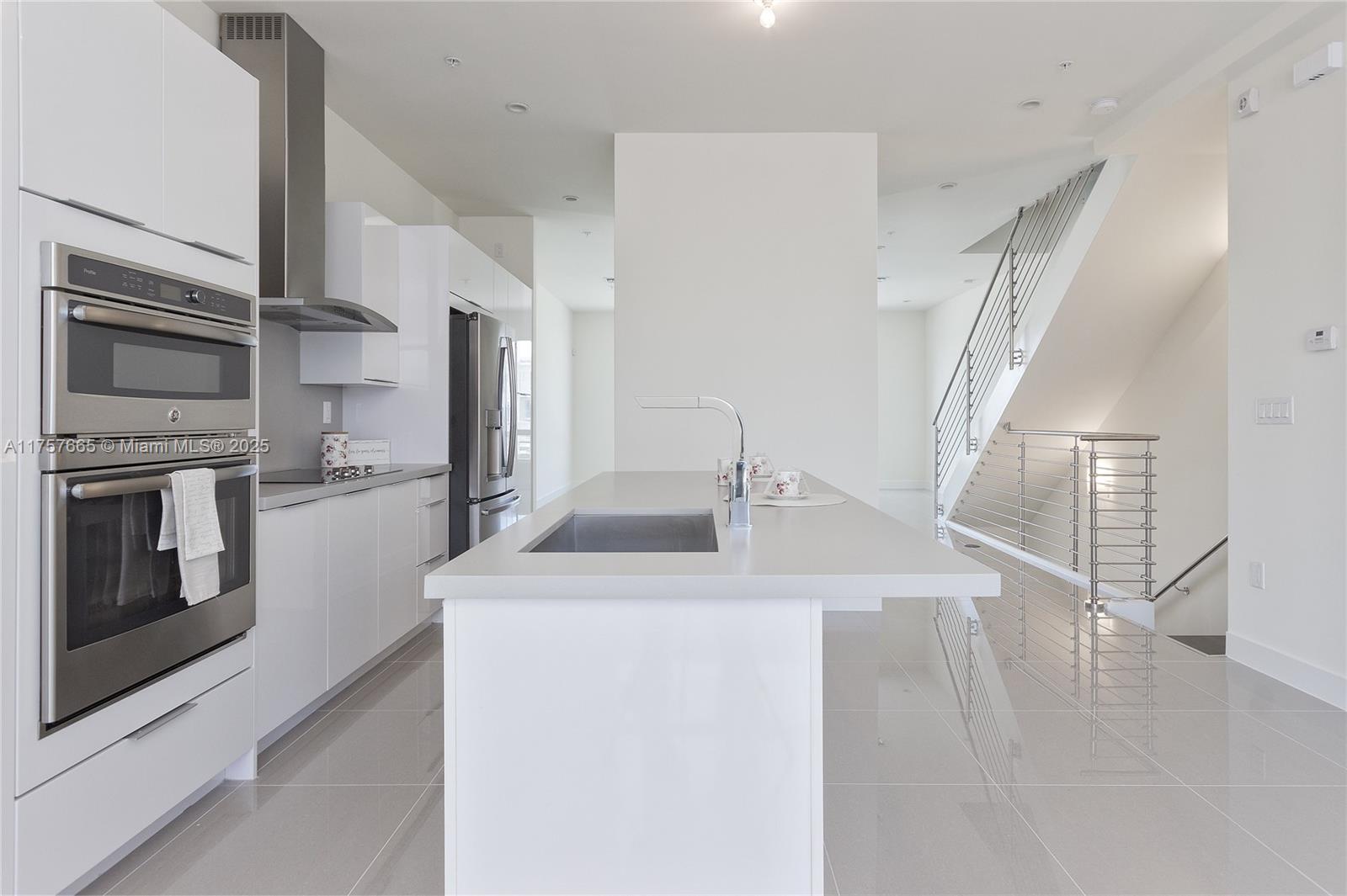 LANDMARK AT DORAL - Residential