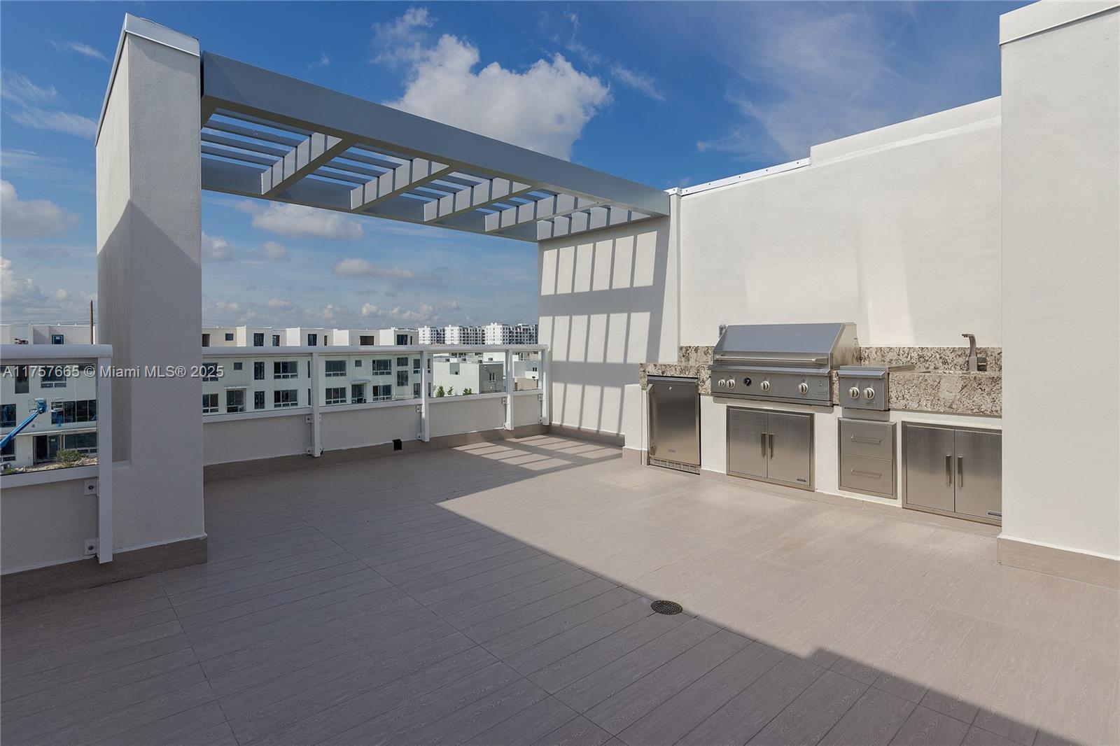 LANDMARK AT DORAL - Residential