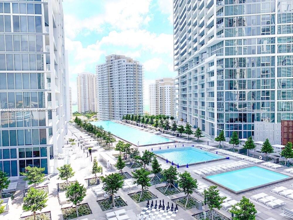 Property for Sale at 475 Brickell Ave 4613, Miami, Broward County, Florida - Bedrooms: 2 
Bathrooms: 2  - $810,000