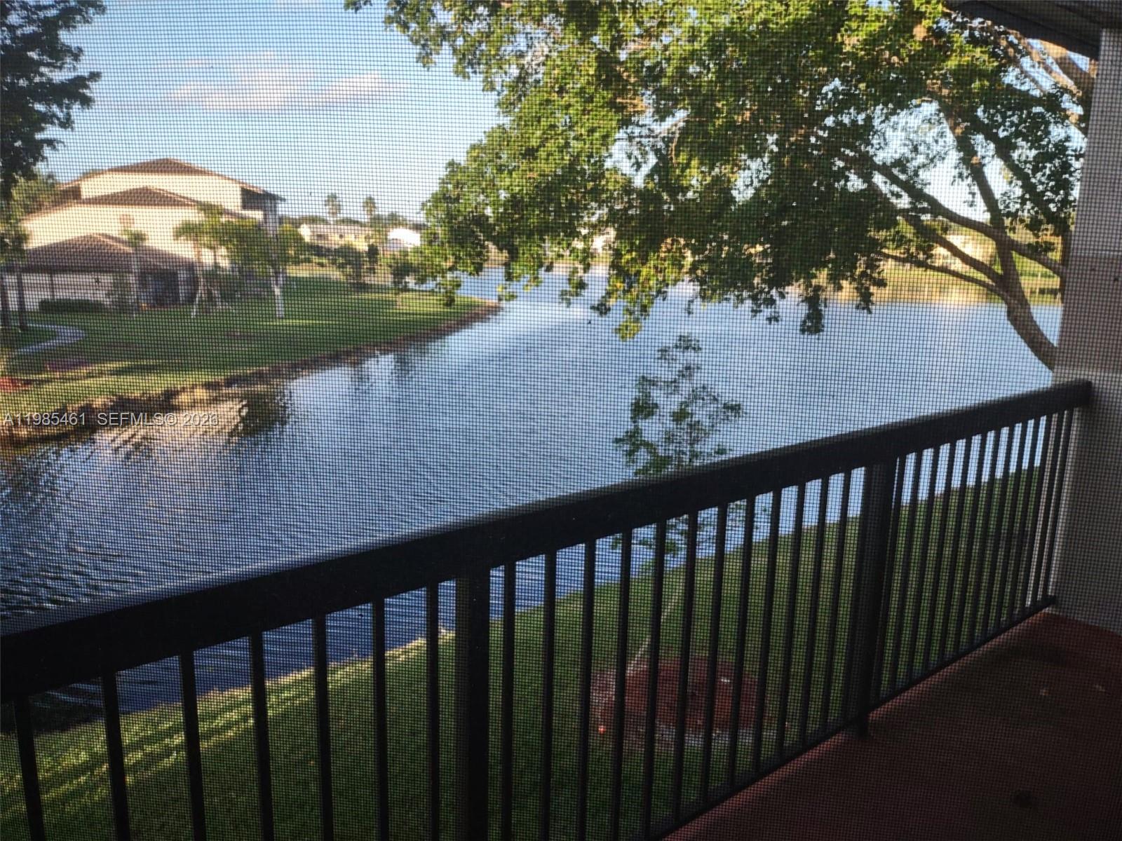 VILLAS DE VENEZIA CONDO - Residential Lease